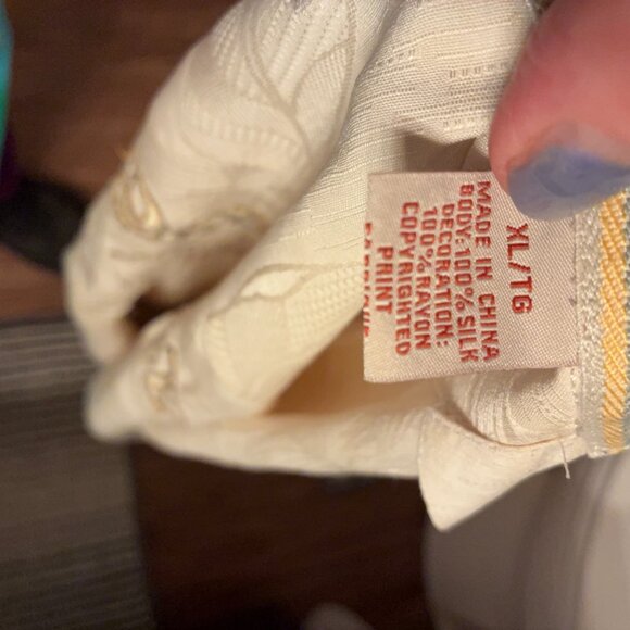 Tommy Bahama 100% Silk Embroidered Hawaiin Shirt (XL) - Picture 4 of 4